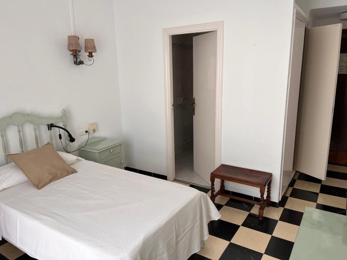 Hostal Cas Bombu Cala Ratjada  Extérieur photo